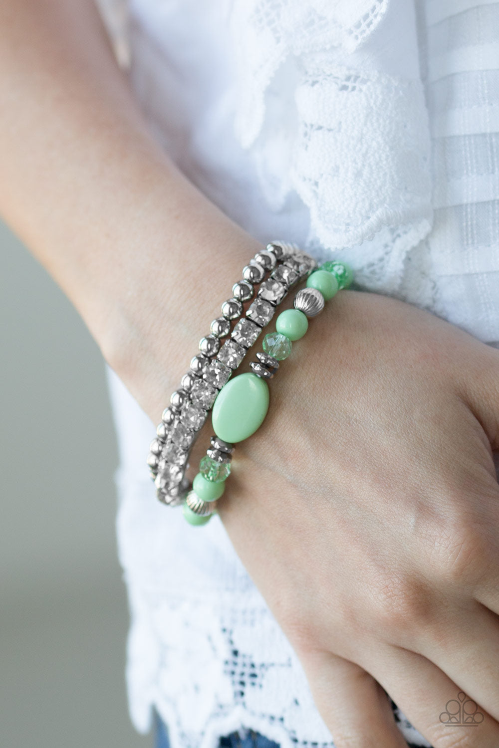 Modestly Madonna - Green