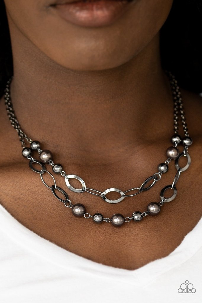 Glimmer Takes All Black Necklace 1465