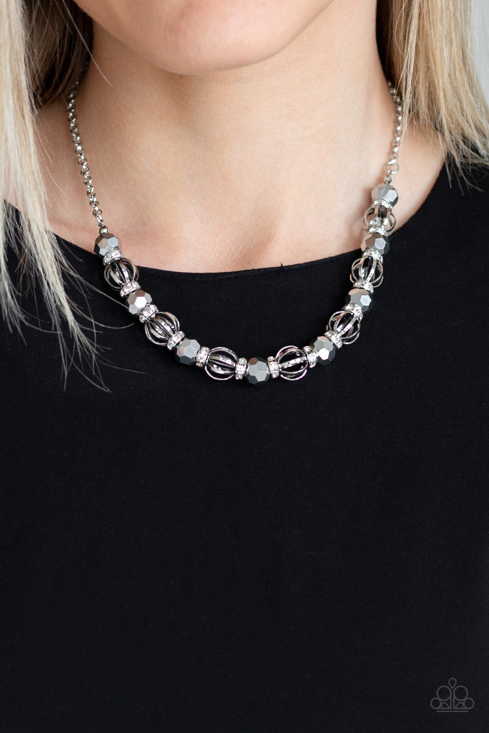 Metro Majestic - Silver Necklace Earring Jewelry Set 2650