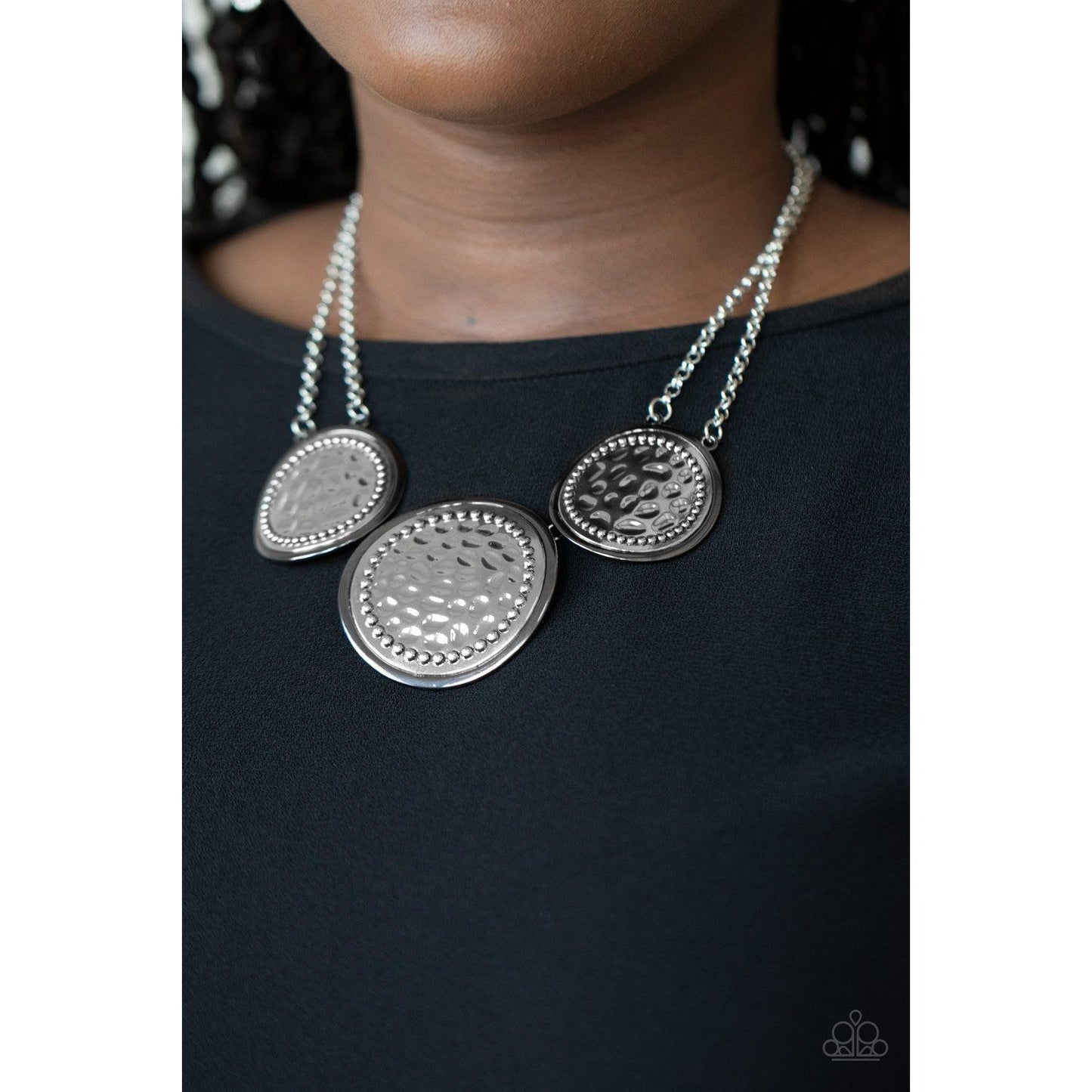 Gladiator Glam – Black Necklace 1453